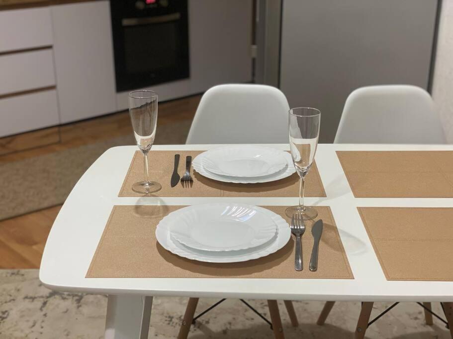 Center Of Chisinau 2 Rooms Екстериор снимка