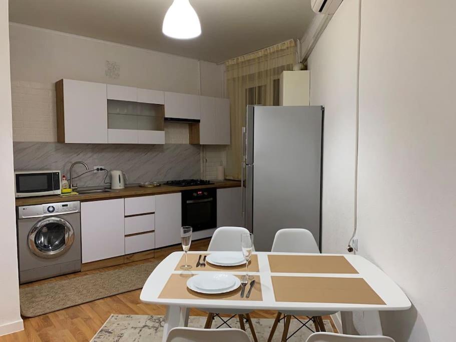 Center Of Chisinau 2 Rooms Екстериор снимка
